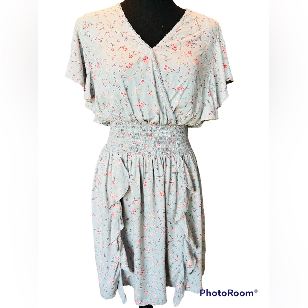 NWT Japna Floral Capped Sleeve, Smocked Waist Dress Size Medium